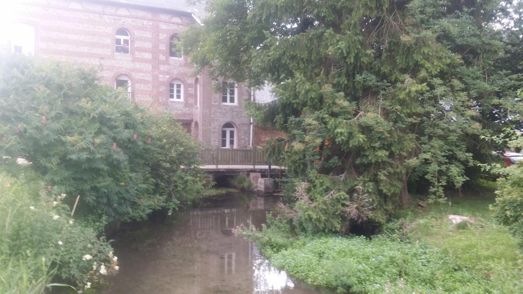 De L'ancien Moulin Apartment